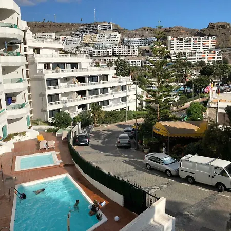 Two Bedroom 2 Min From *