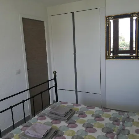 Two Bedroom 2 Min From Apartment *